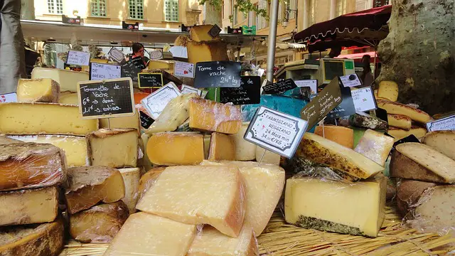 Les fromagesdes produits alimentaires symboliques pour la France